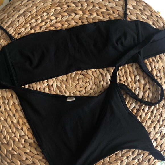 BIKINI STRAPLESS ROSES 🌹 - Picture 6 of 7